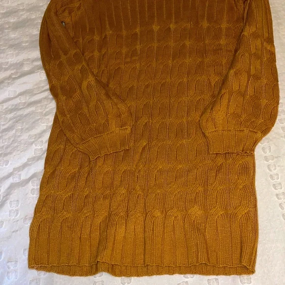 VICI Turtleneck Sweater Dress. Size Small. Unworn. - Picture 2 of 2